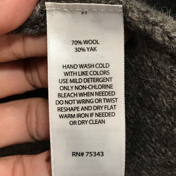 Tahari wool blend gray and black striped open long cardigan size Medium - Picture 6 of 9